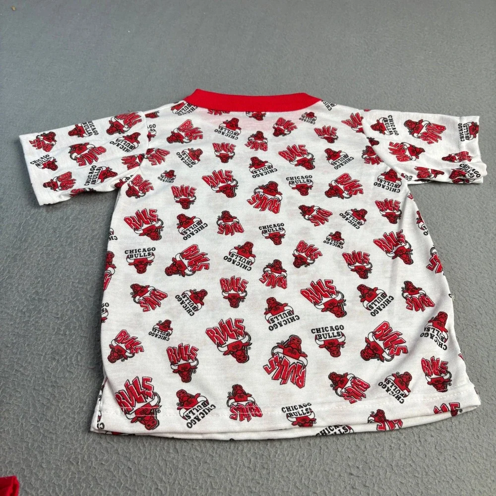 Vintage Chicago Bulls Kids T-Shirt and Shorts Set Size 5-6 Made in USA NBA 90s